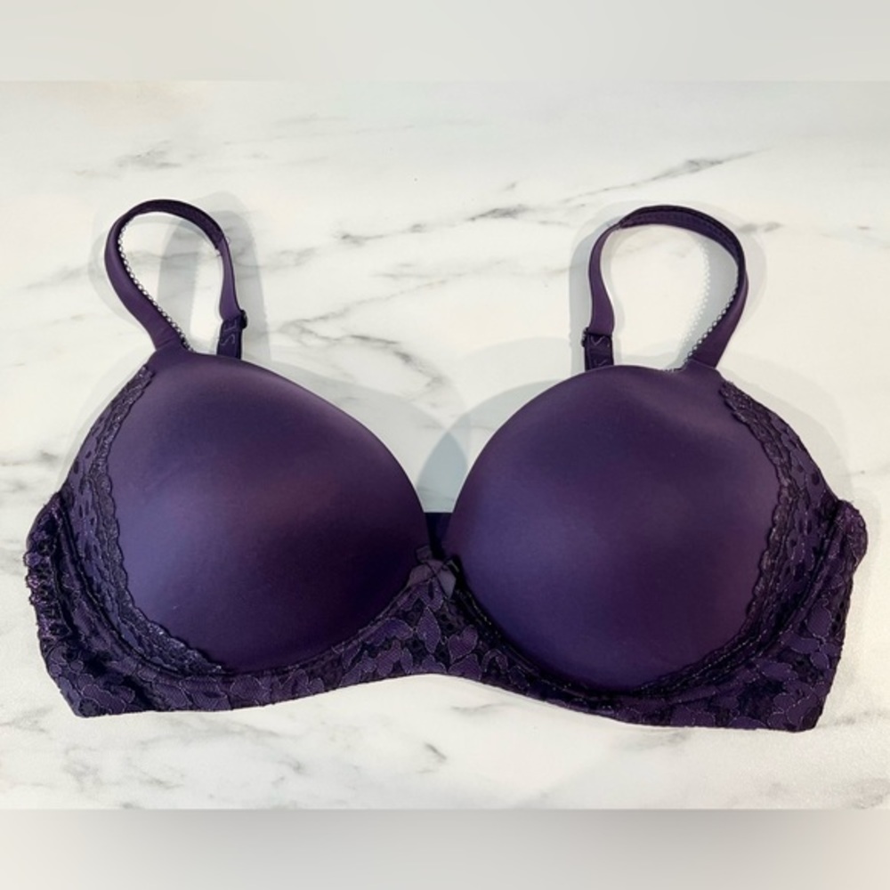 Victoria’s Secret Body by Victoria Lightly Lined Wireless Bra 40DD